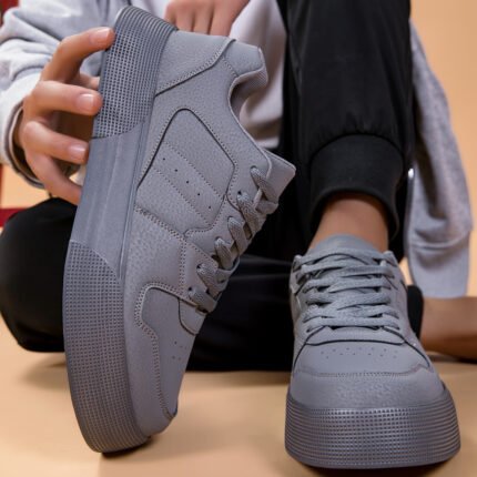 Men's Solid Skate Shoes, Lace Up Comfy Non Slip Casual Sneakers for Men's Outdoor Activities