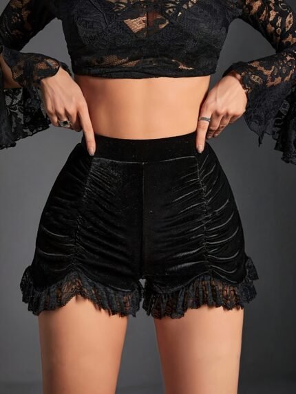 Gothic Color-Block Pleated Hem Shorts Without Decorations