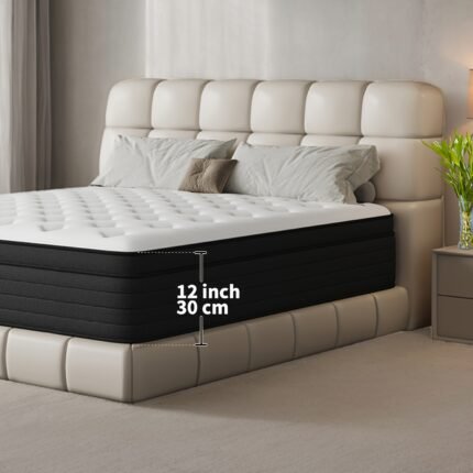[Memory Sponge] 12 Inch Mattress/Memory Sponge/Black And White Splicing Style/Ergonomic Design, Air Experience, Leisure Vacation, Soft, Comfortable And Healthy, with Built-in Springs.
