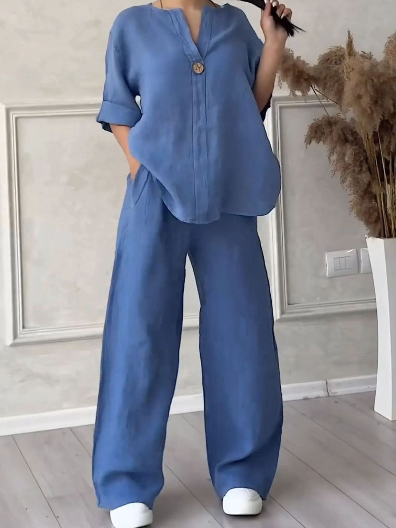 5484b0e11a074240953a924bf15468a7-goods.jpeg Plus Size, Plus Size - 2025 Fall New Arrival Plus Size Women's 2pcs Set, High-Waisted Loose Pants, Polyester Fabric, Solid Color, Strapless, Medium Elasticity, Elegant Style - Image 1