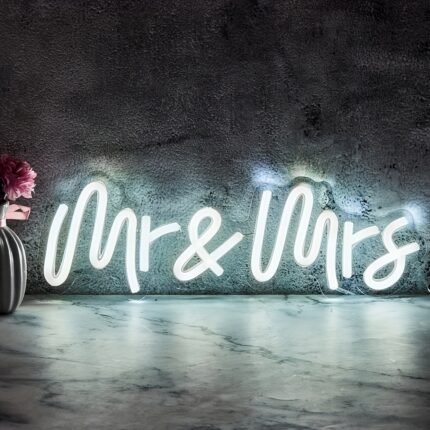 1pc Mr & Mrs Neon Sign - USB Powered Switch Controlled Window Mount Multipurpose LED Neon Light for Wedding, Anniversary, Valentine'S Day Decor