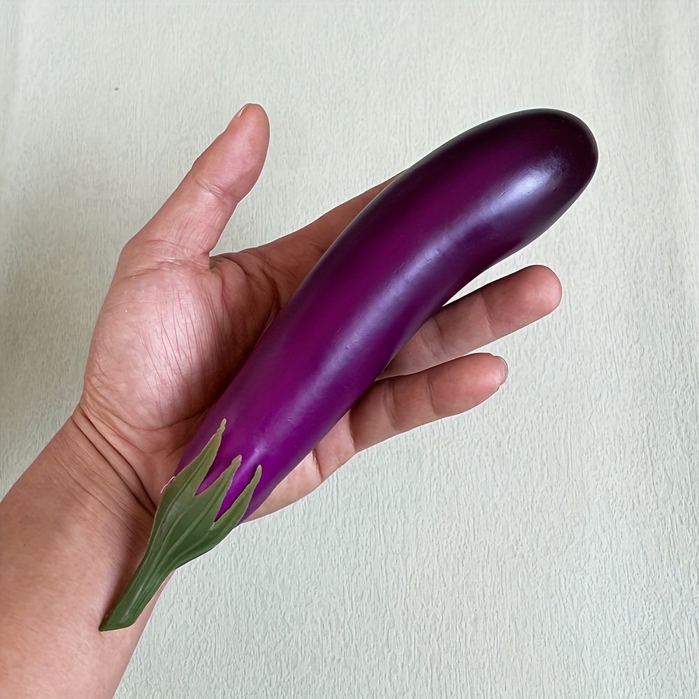 686d12ec-cecb-474b-93f2-cfbf3fd5e8cf.jpg 1pc Purple Eggplant Simulation Model, Polymer Faux Vegetable for Home & Kitchen Display, Festive Party Decor, Photography Prop - Versatile Room Decor, Vegetable Fruit Model for Hotel, Pastoral, Photographer Teaching Prop, Kitchen Vegetable Ornament for Halloween, Christmas, Easter, Hanukkah, Thanksgiving - Reunion Supplies, PC Material, No Container Included - Image 1