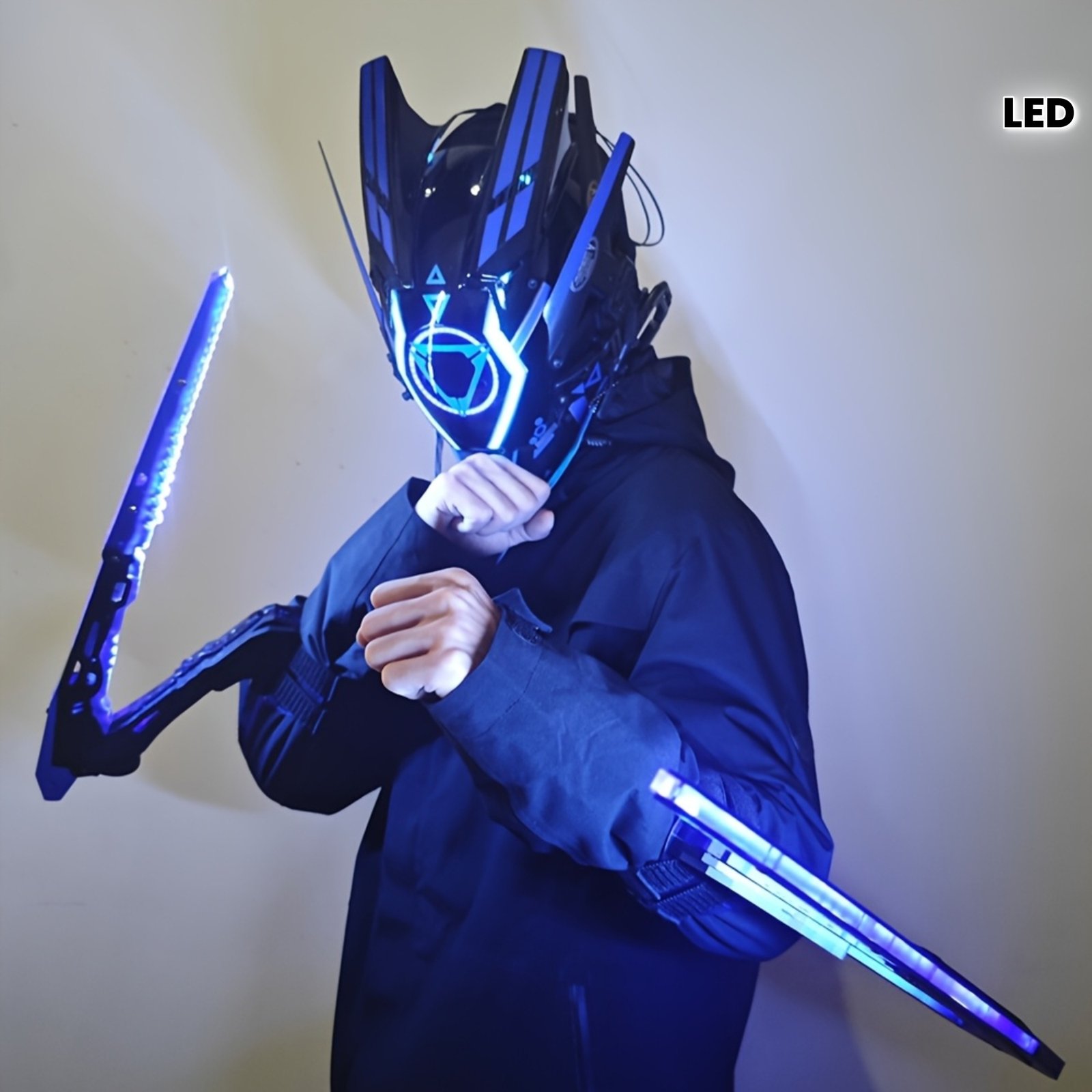 70df45c0a1ba7555be44fdfeb2298867.jpg Super Cool Cyberpunk LED Luminous Mantis Knife Weapon Set, Future Technology Wearable Weapon Model Foldable Arm Blade, Halloween Cosplay Prop - Image 1