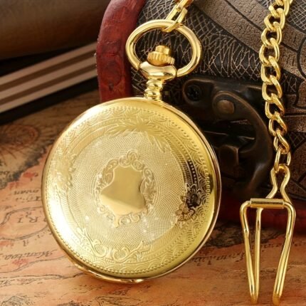 1pc Vintage Golden Quartz Pocket Watch - Mechanical Self-Winding Movement, Retro Unisex Design with Elegant Golden-Tone Case & Black Dial, Clear Protective Bezel - Stylish Accessory for Men & Women, Durable Everyday Timepiece, Ideal Gift for Birthdays, Anniversaries, Special Occasions, Vintage Pocket Watch, Pockets Watch for Men, Small Watch for Women