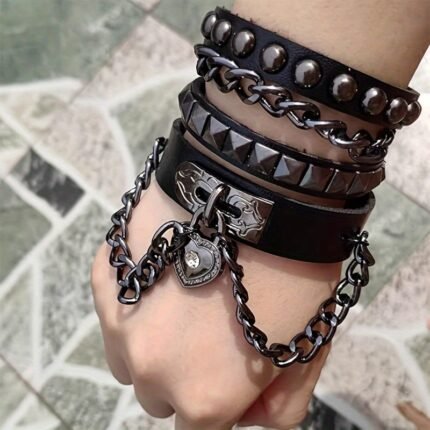 [PU Faux Leather Chain Punk Bracelet] Punk Faux Leather Chain Bracelet, Goth Wristband with Heart, Rock And Roll Bracelet for Men Women