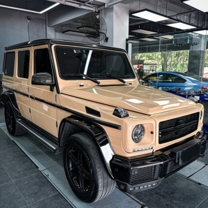 1550×152cm/50.85×4.99ft Crystal Desert Yellow Car Color Changing Film | Suitable For Car/Motorcycle Modification | Self-adhesive Anti-bubble Design | Wear-resistant And Scratch-resistant | Car Appearance Renewal Film