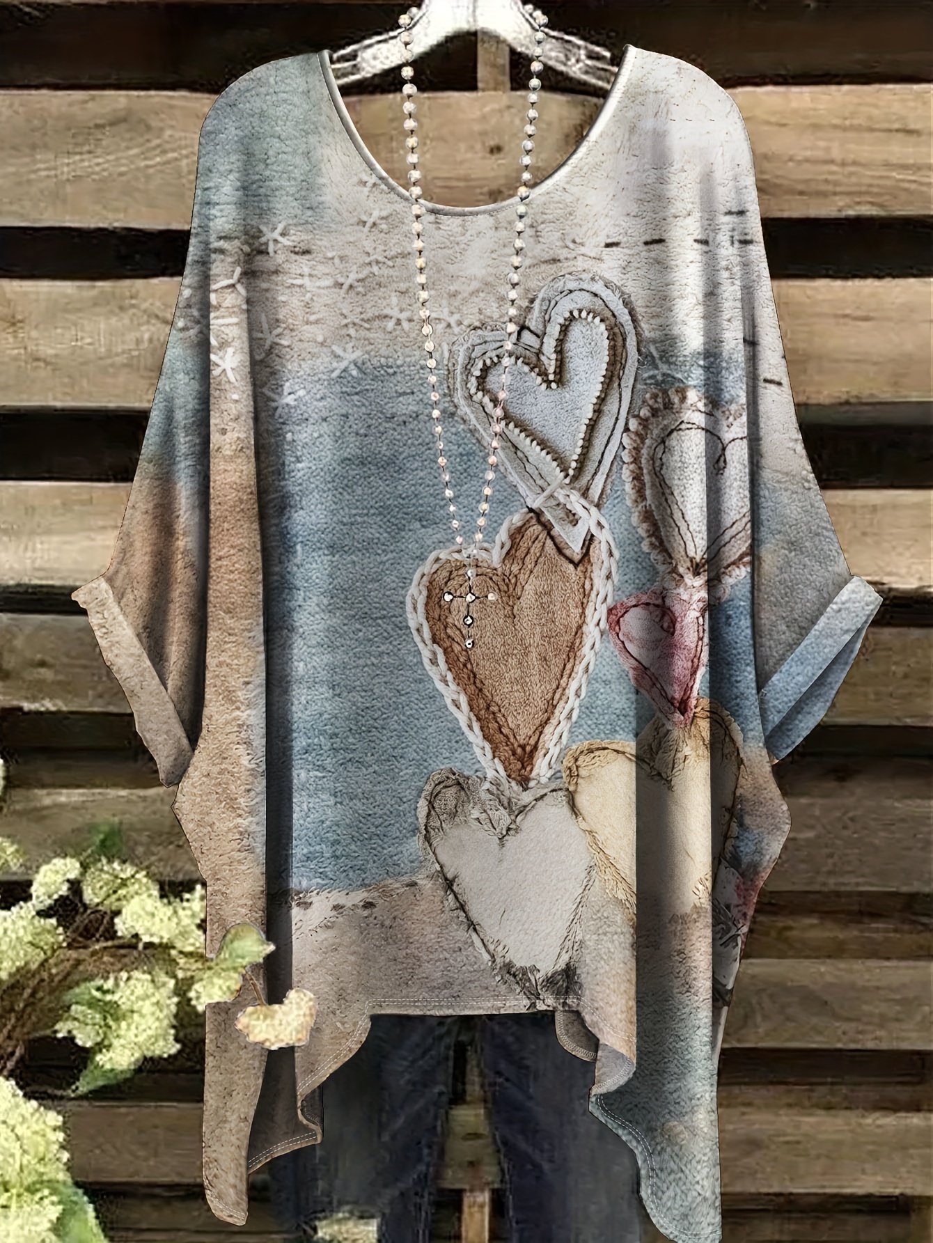 f8ce6e77-a29b-4361-9494-6b7dfaedba5a.jpg Plus Size, Bohemian Chic Vacation Style Plus Size Simple Vintage Heart Pattern Print Irregular Hem Round Neck T-Shirt, Fashionable Versatile, Machine Washable - Perfect for All Seasons-Accessories Not Included - Image 1